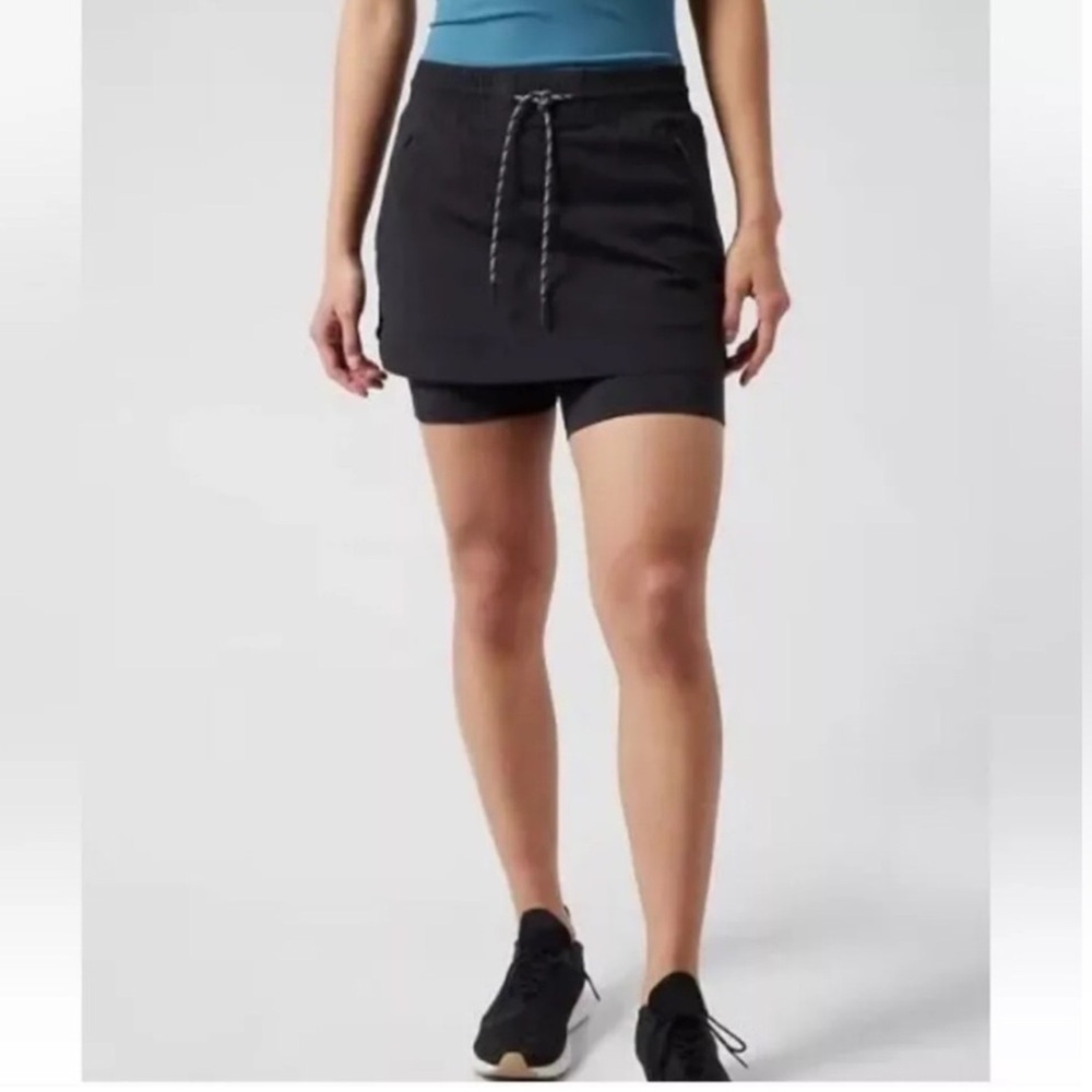 Athleta Trekkie Skort Black Size 12 Active Outdoor Hiking Athleisure